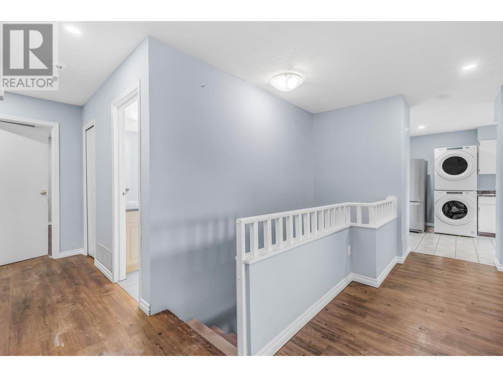 295 Solar Court, Coquitlam, British Columbia  V3K 6B3 - Photo 14 - R2937121