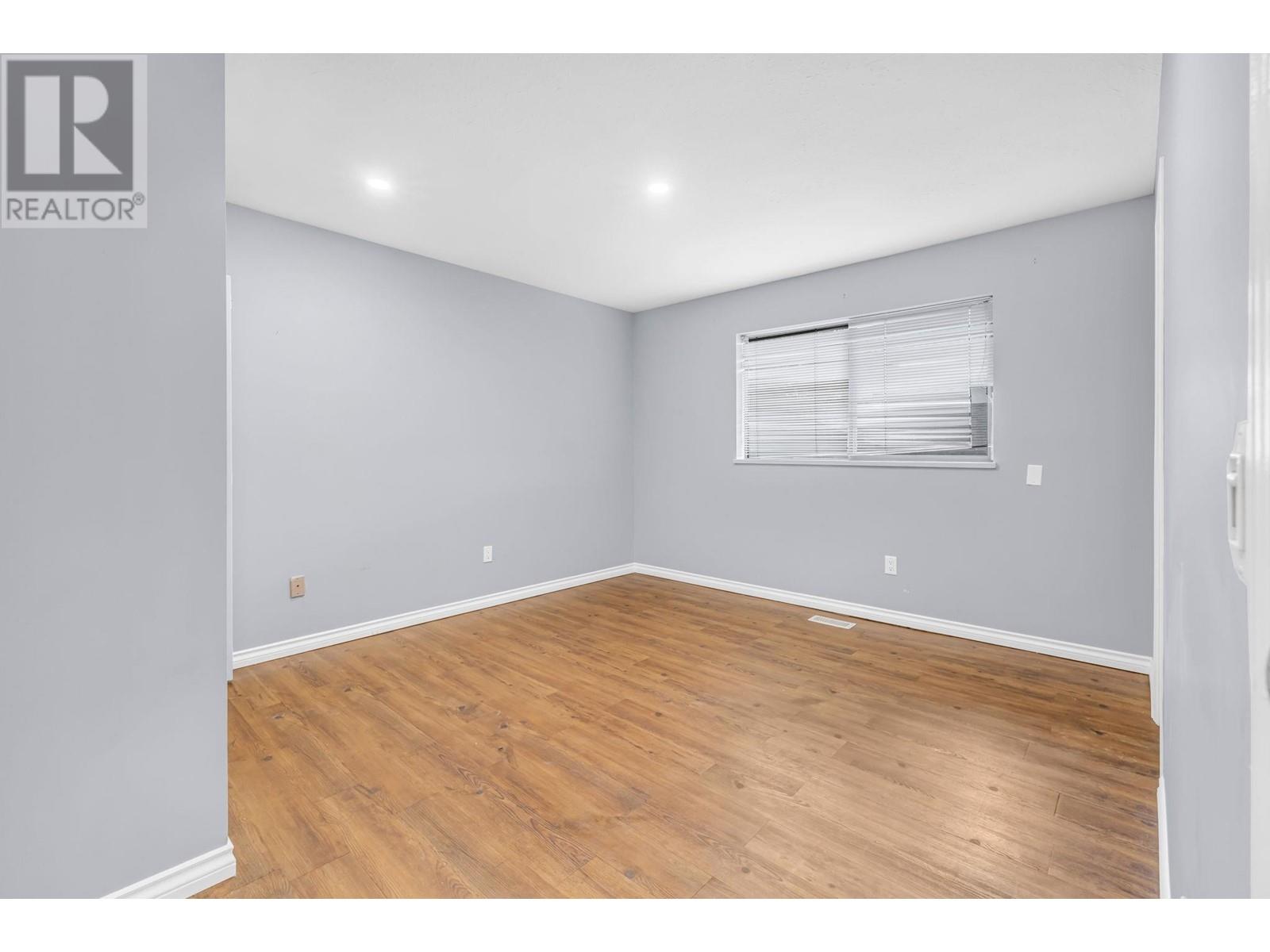 295 Solar Court, Coquitlam, British Columbia  V3K 6B3 - Photo 28 - R2937121