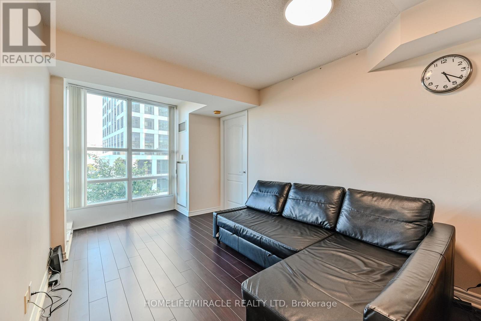 502 - 33 Elm Drive W, Mississauga, Ontario  L5B 4M2 - Photo 7 - W9507588