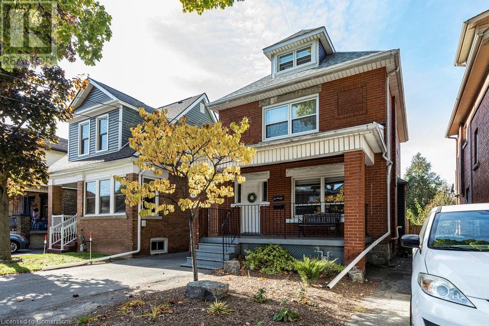 73 Balmoral Avenue N, Hamilton, Ontario  L8L 7R5 - Photo 2 - 40667810