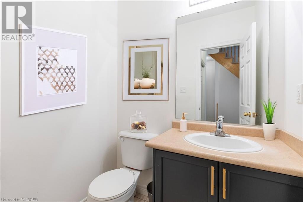 2404 Whistling Springs Crescent, Oakville, Ontario  L6M 0C3 - Photo 10 - 40667892