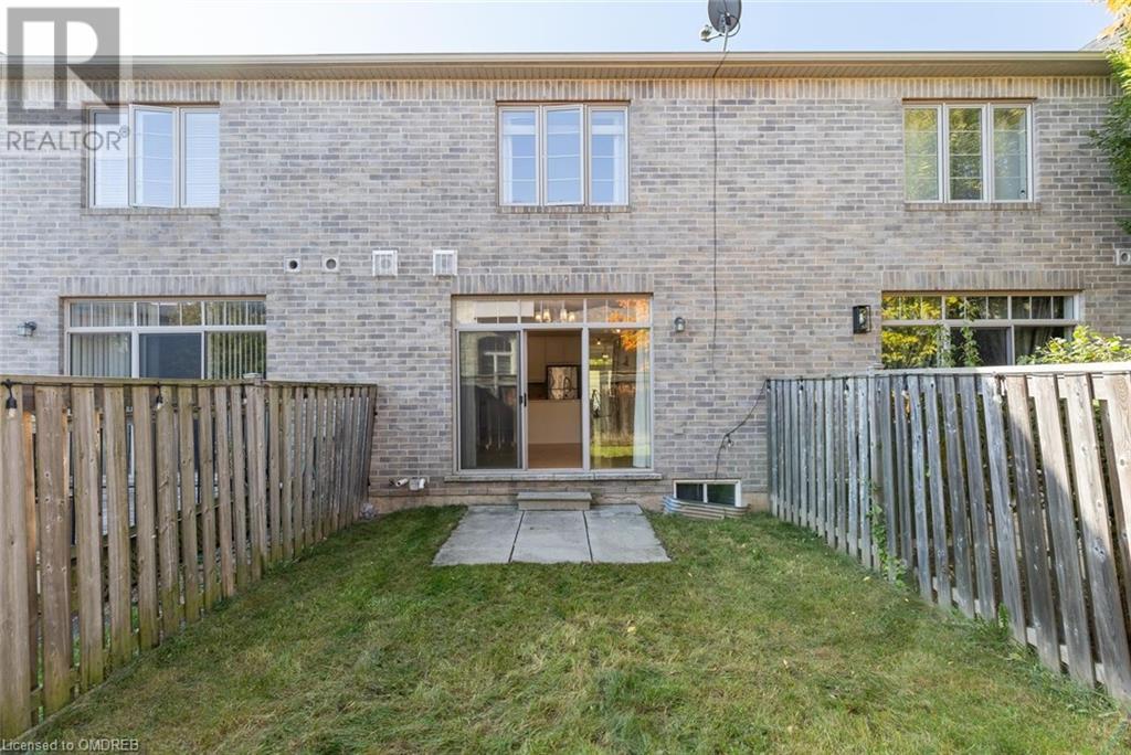 2404 Whistling Springs Crescent, Oakville, Ontario  L6M 0C3 - Photo 20 - 40667892