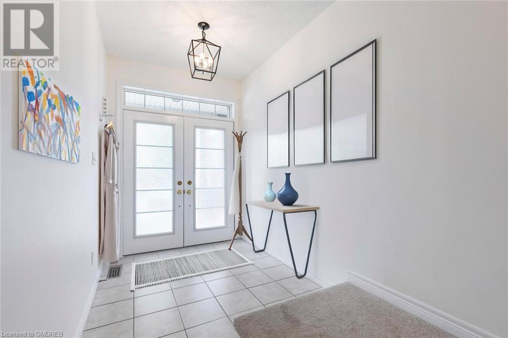 2404 Whistling Springs Crescent, Oakville, Ontario  L6M 0C3 - Photo 5 - 40667892