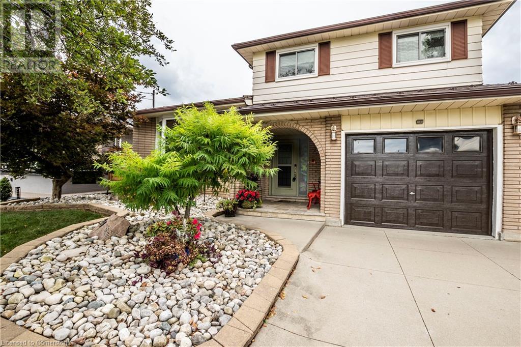 29 Abbington Drive, Hamilton, Ontario  L9C 4R2 - Photo 4 - 40667401