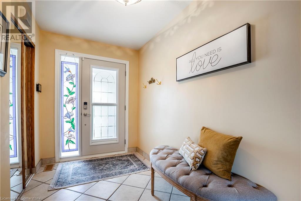 29 Abbington Drive, Hamilton, Ontario  L9C 4R2 - Photo 6 - 40667401