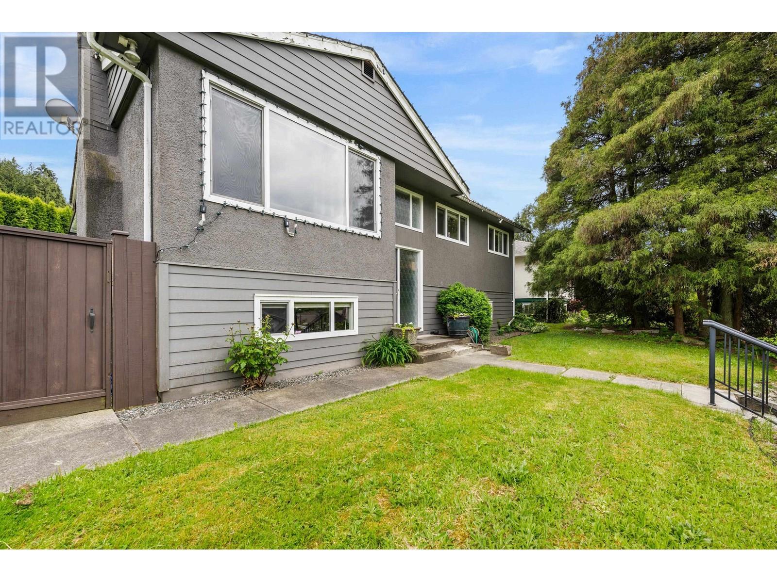 2630 Noel Drive, Burnaby, British Columbia  V3J 1J3 - Photo 5 - R2938064