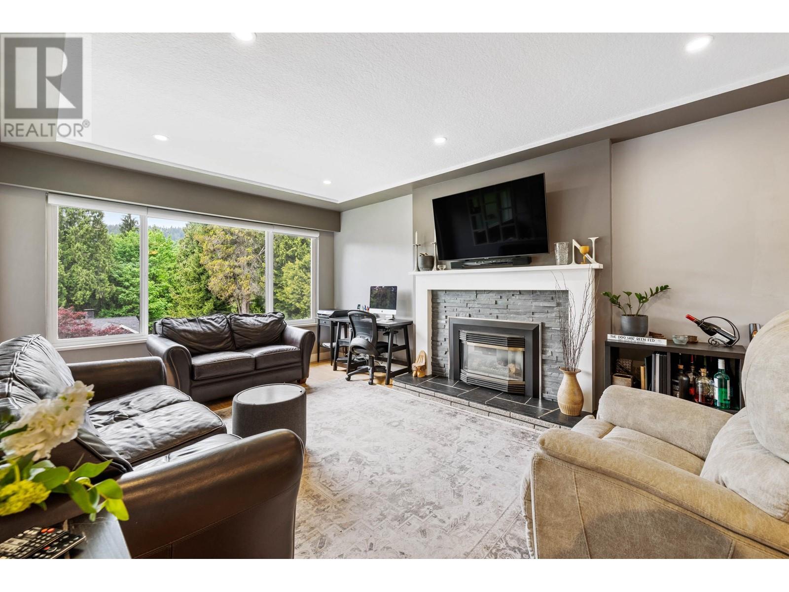 2630 Noel Drive, Burnaby, British Columbia  V3J 1J3 - Photo 7 - R2938064