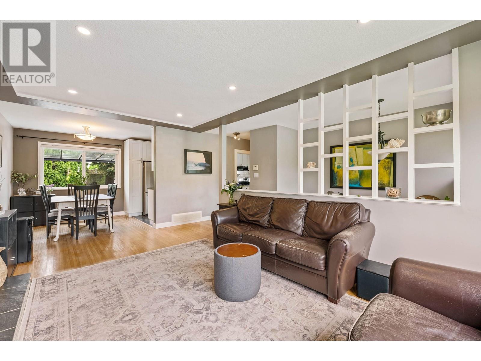 2630 Noel Drive, Burnaby, British Columbia  V3J 1J3 - Photo 9 - R2938064