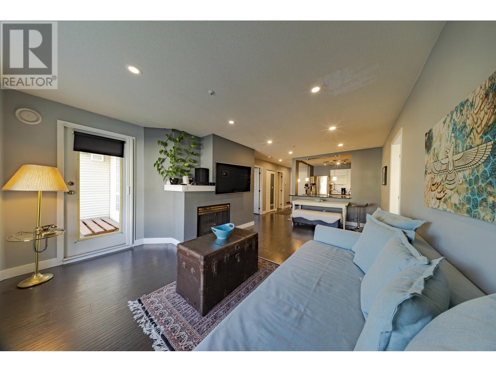 414 1242 Town Centre Boulevard, Coquitlam, British Columbia  V3B 7R6 - Photo 3 - R2938179