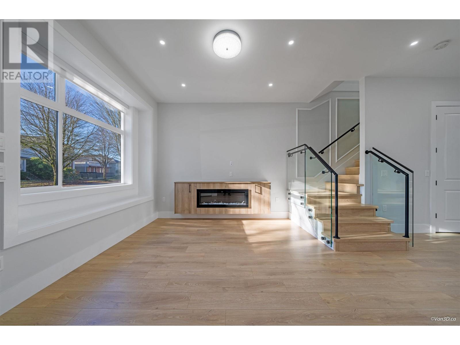 2859 E 16th Avenue, Vancouver, British Columbia  V5M 2L9 - Photo 4 - R2938194