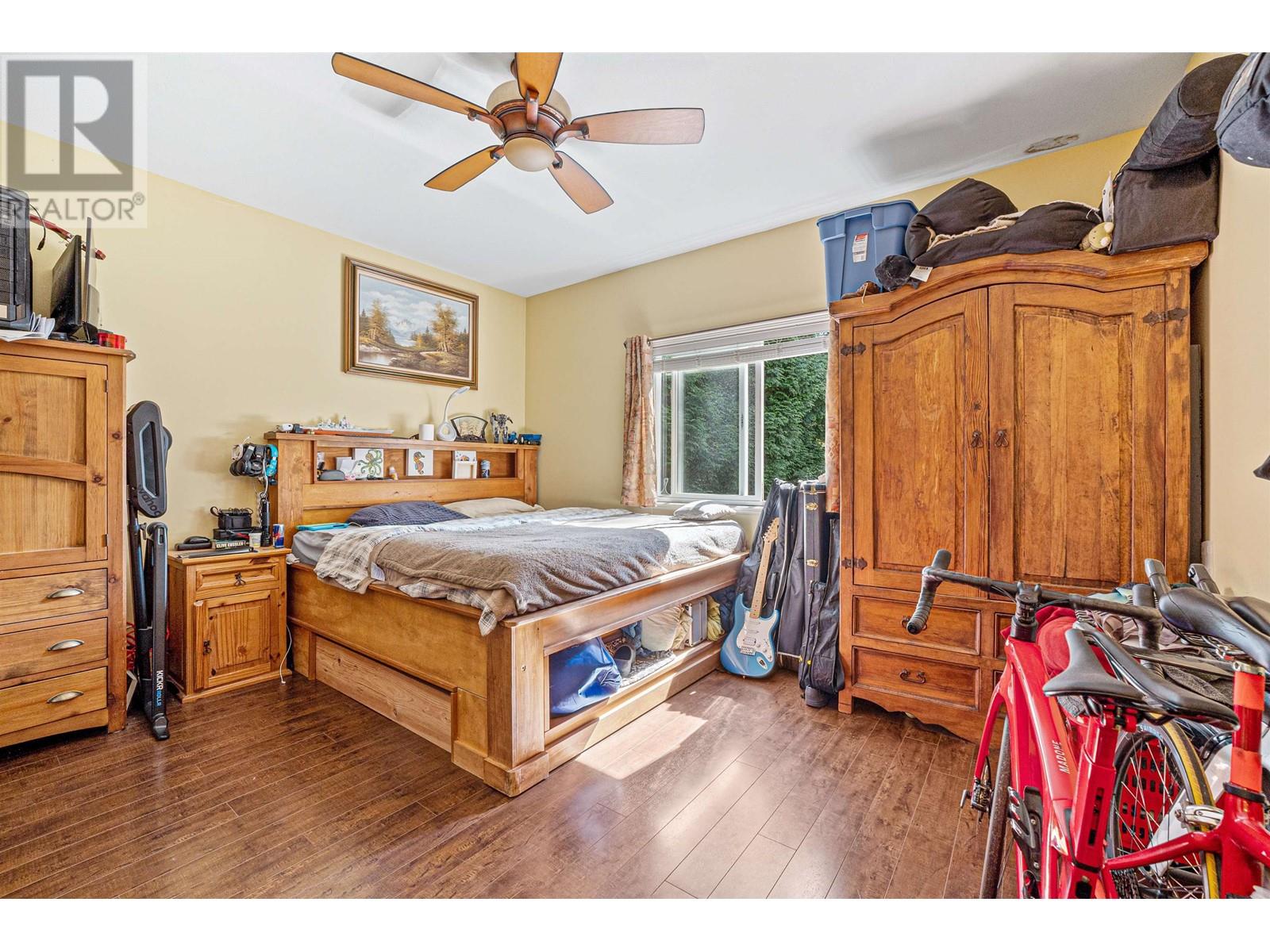 Listing Picture 16 of 39 : 6693 CANADA WAY, Burnaby / 本拿比 - 魯藝地產 Yvonne Lu Group - MLS Medallion Club Member