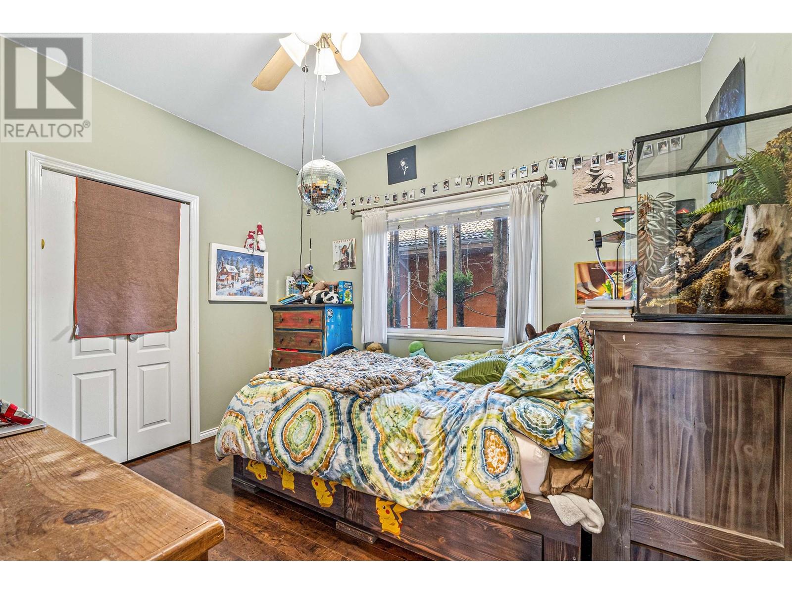 Listing Picture 17 of 39 : 6693 CANADA WAY, Burnaby / 本拿比 - 魯藝地產 Yvonne Lu Group - MLS Medallion Club Member