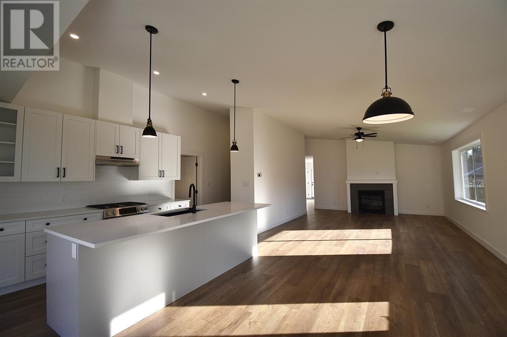 1072-74 Celia Crescent, Gibsons, British Columbia  V0N 1V7 - Photo 10 - R2938258