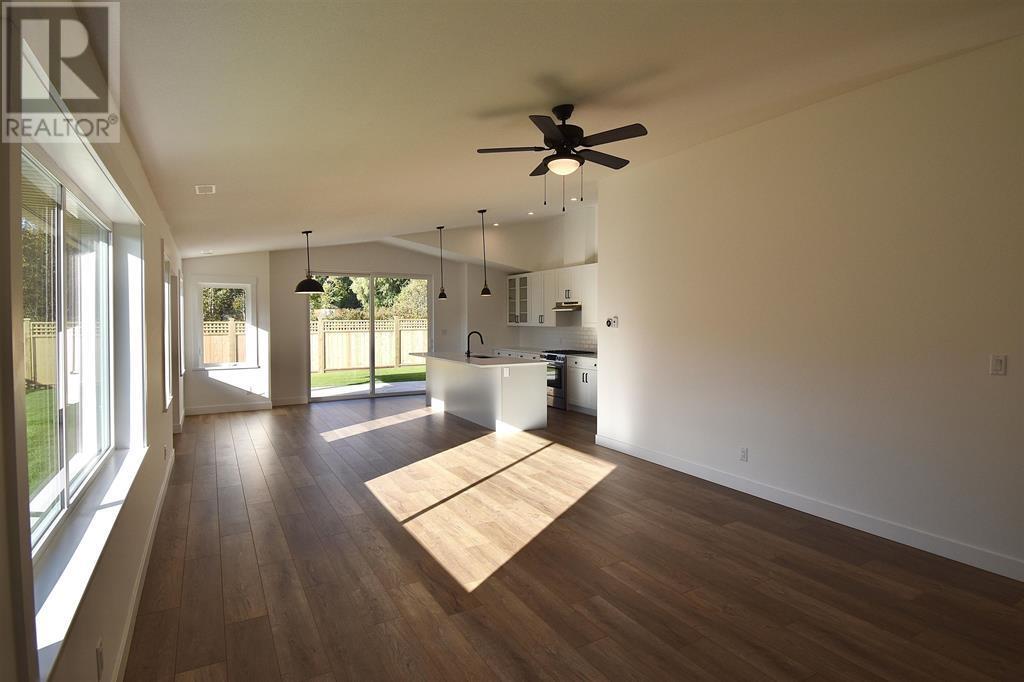1072-74 Celia Crescent, Gibsons, British Columbia  V0N 1V7 - Photo 4 - R2938258