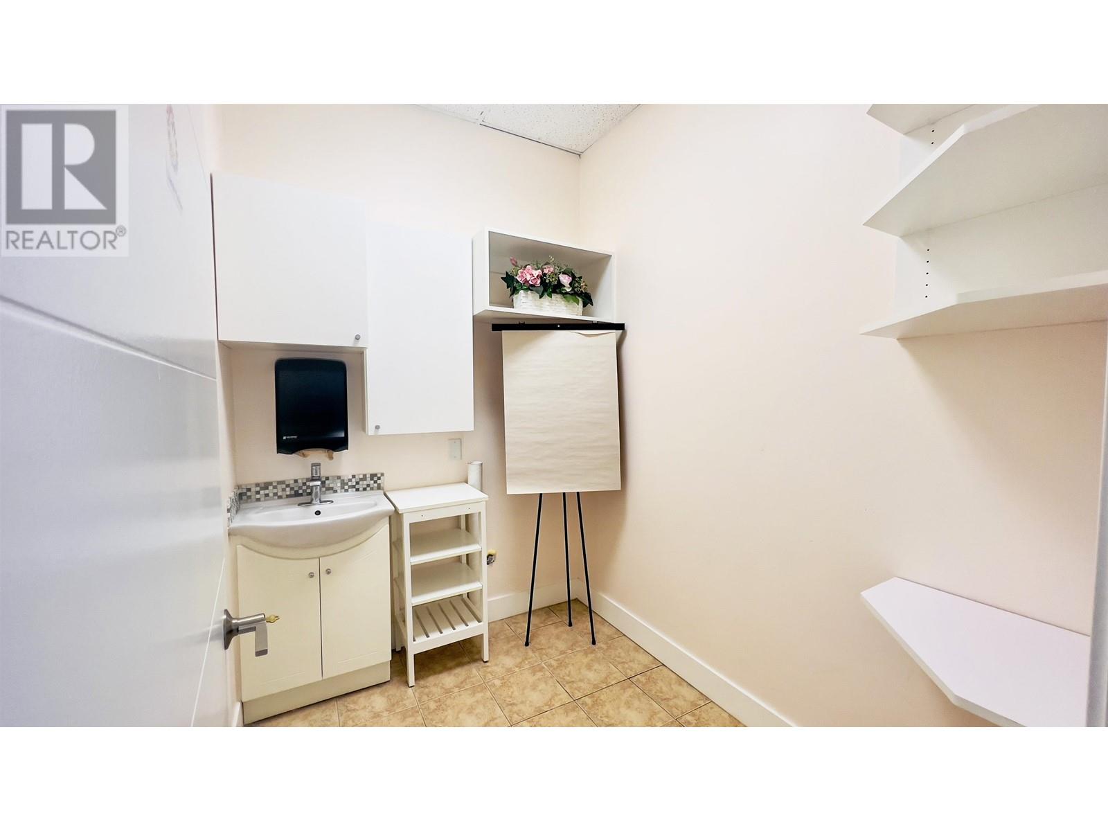 4993 Duchess Street, Vancouver, British Columbia  V5R 6E5 - Photo 5 - C8063954