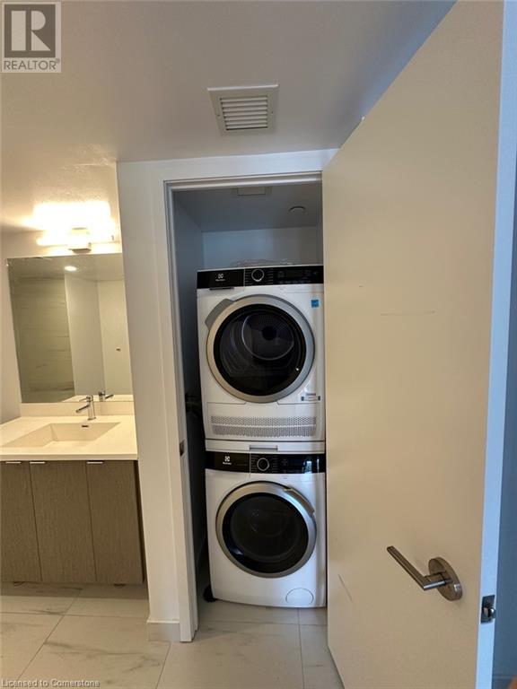 219 Dundas Street East Unit# 1611, Toronto, Ontario  M5A 0V1 - Photo 11 - 40668231