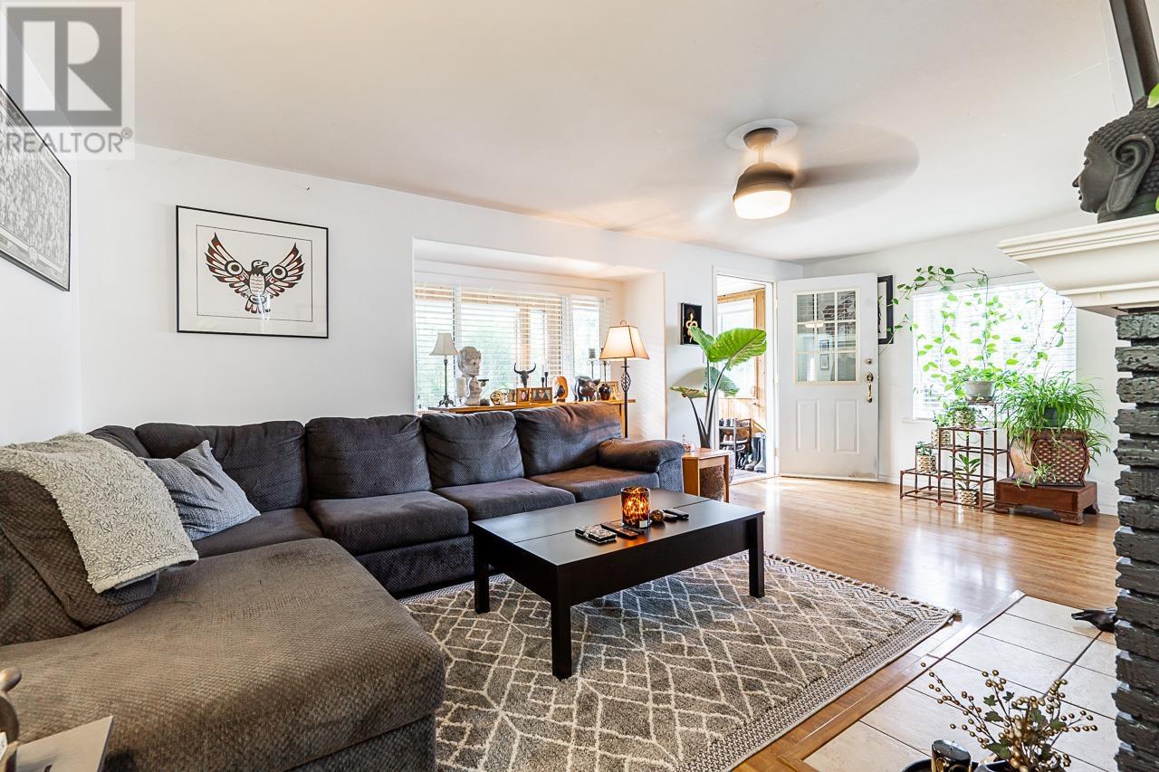 11394 240 Street, Maple Ridge, British Columbia  V2W 0B4 - Photo 6 - R2937645