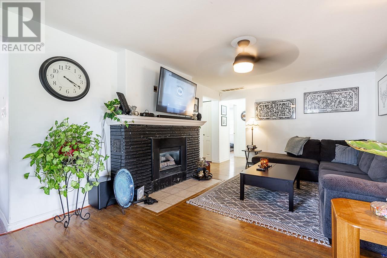 11394 240 Street, Maple Ridge, British Columbia  V2W 0B4 - Photo 4 - R2937645