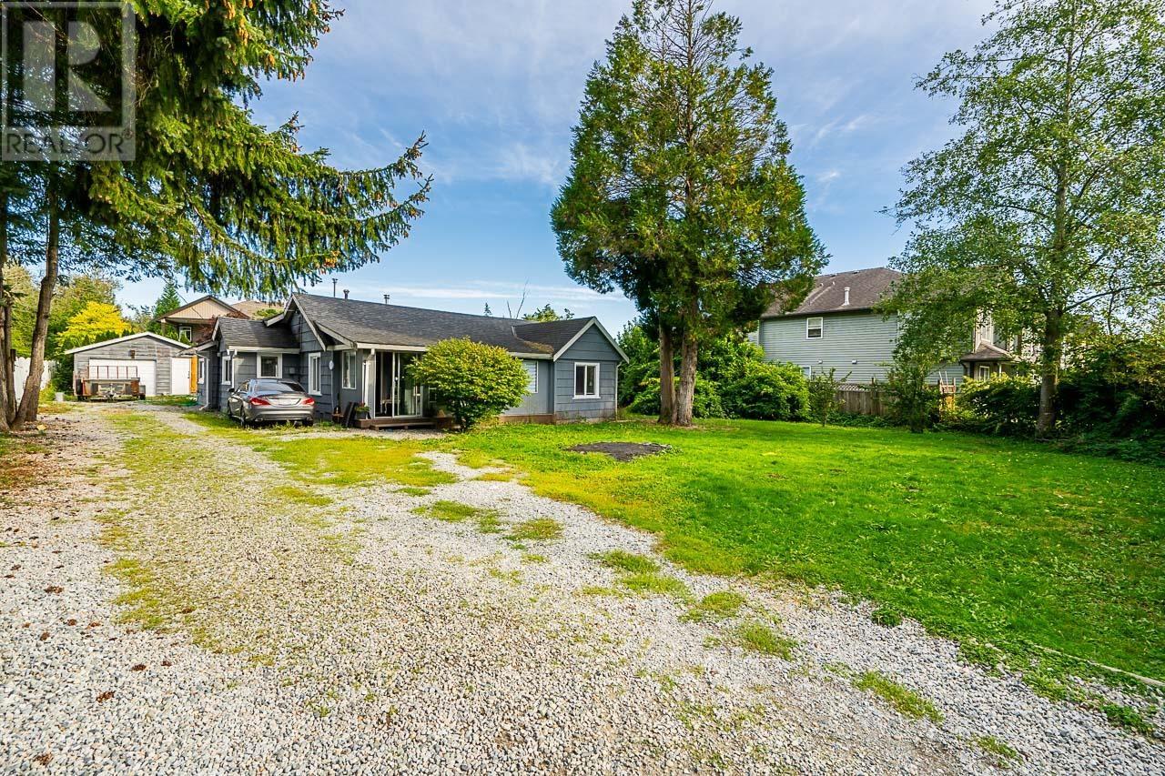 11394 240 Street, Maple Ridge, British Columbia  V2W 0B4 - Photo 2 - R2937645