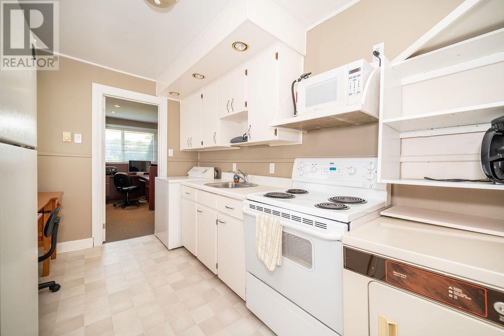 6 Glendale Avenue, Deep River, Ontario  K0J 1P0 - Photo 14 - 1417782