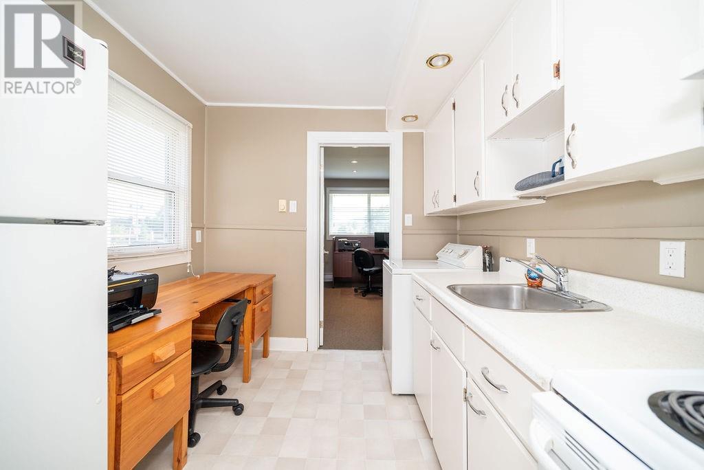 6 Glendale Avenue, Deep River, Ontario  K0J 1P0 - Photo 15 - 1417782