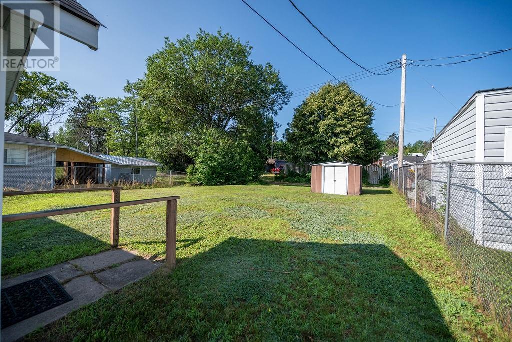 6 Glendale Avenue, Deep River, Ontario  K0J 1P0 - Photo 17 - 1417782