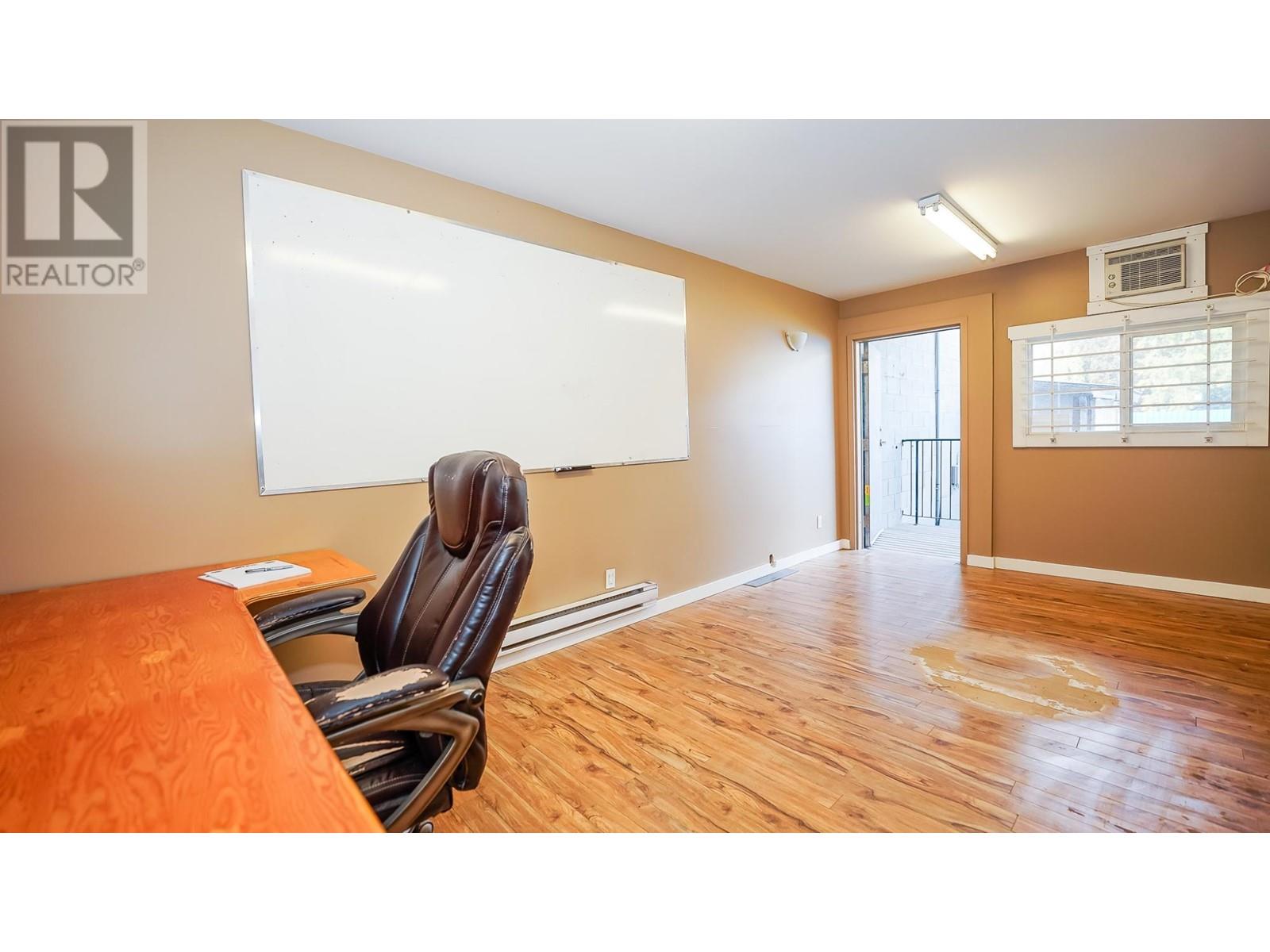 426 Aylmer Rd, Chase, British Columbia  V0E 1M0 - Photo 7 - 181474