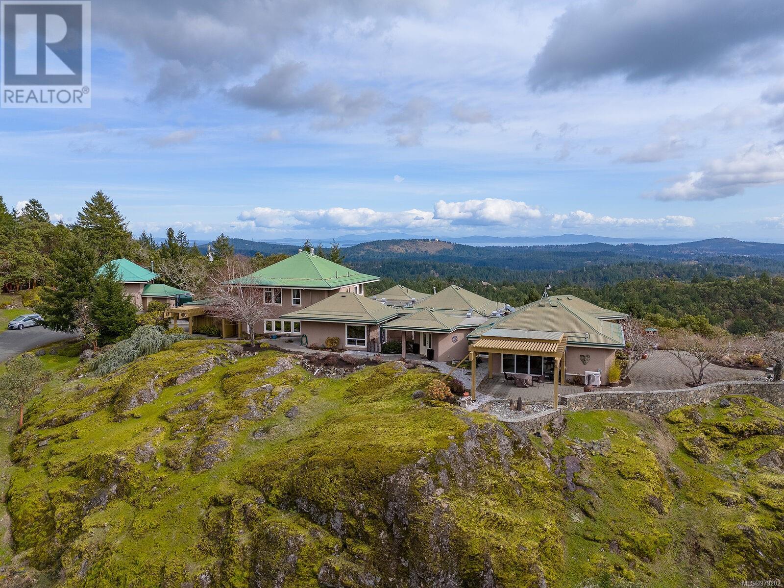 4303 Munn Rd, Highlands, British Columbia