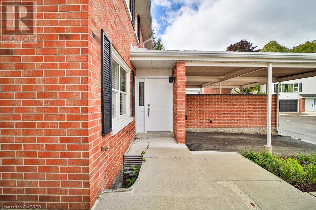 403 Keats Way Unit# 4, Waterloo, Ontario  N2L 5S7 - Photo 2 - 40666441