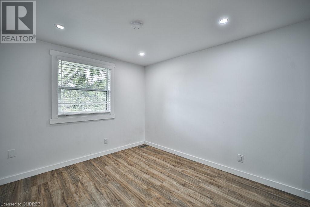 403 Keats Way Unit# 4, Waterloo, Ontario  N2L 5S7 - Photo 33 - 40666441