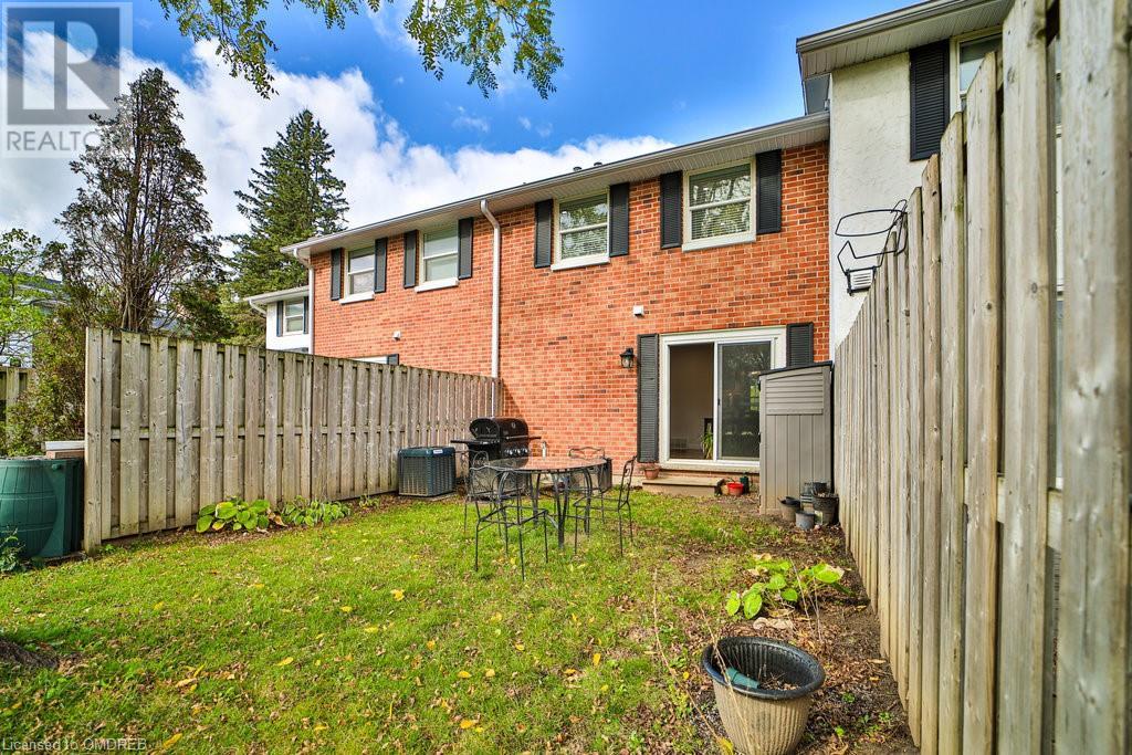 403 Keats Way Unit# 4, Waterloo, Ontario  N2L 5S7 - Photo 37 - 40666441