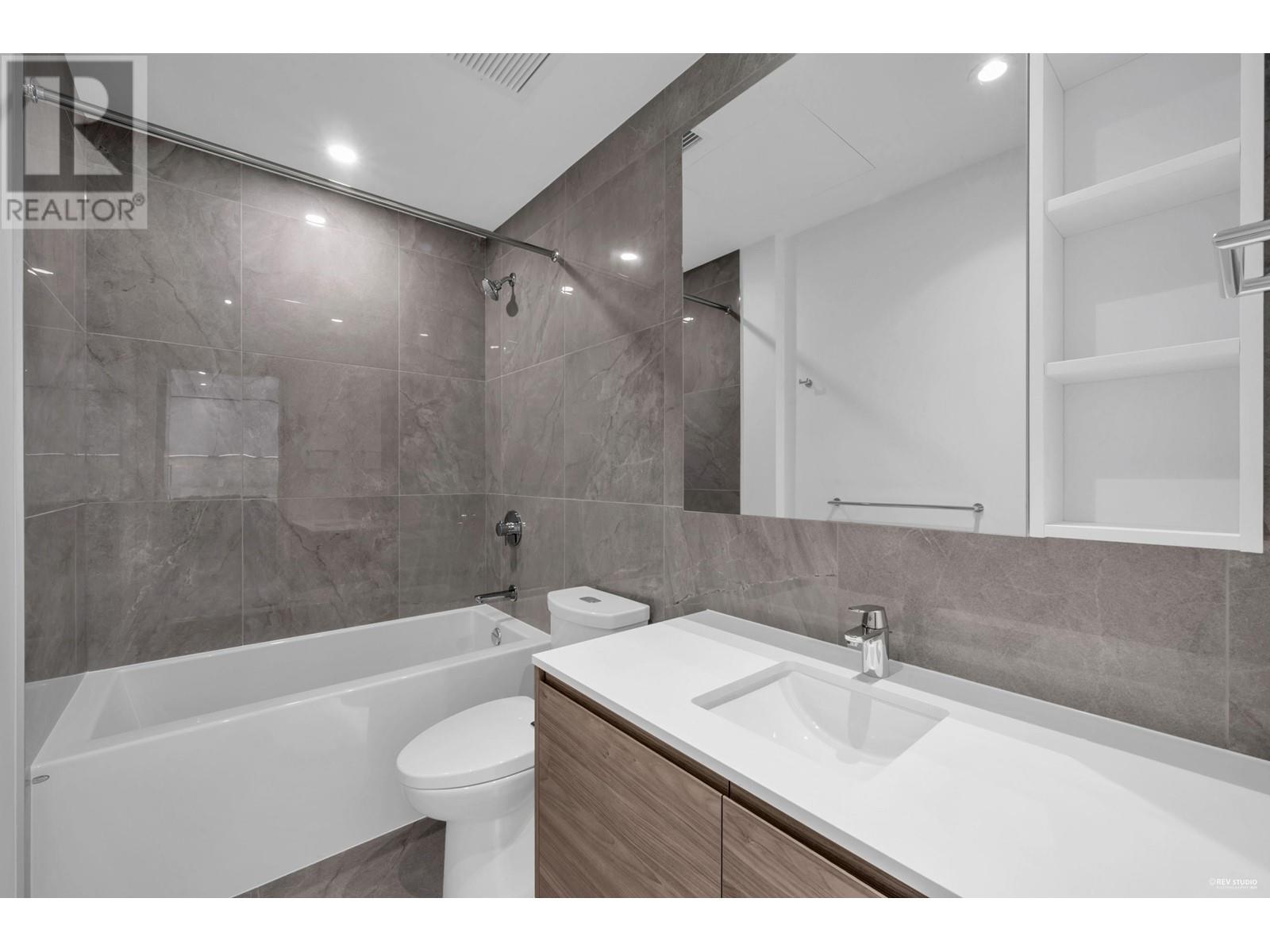 1402 680 Quayside Drive, New Westminster, British Columbia  V3M 0P2 - Photo 9 - R2938275
