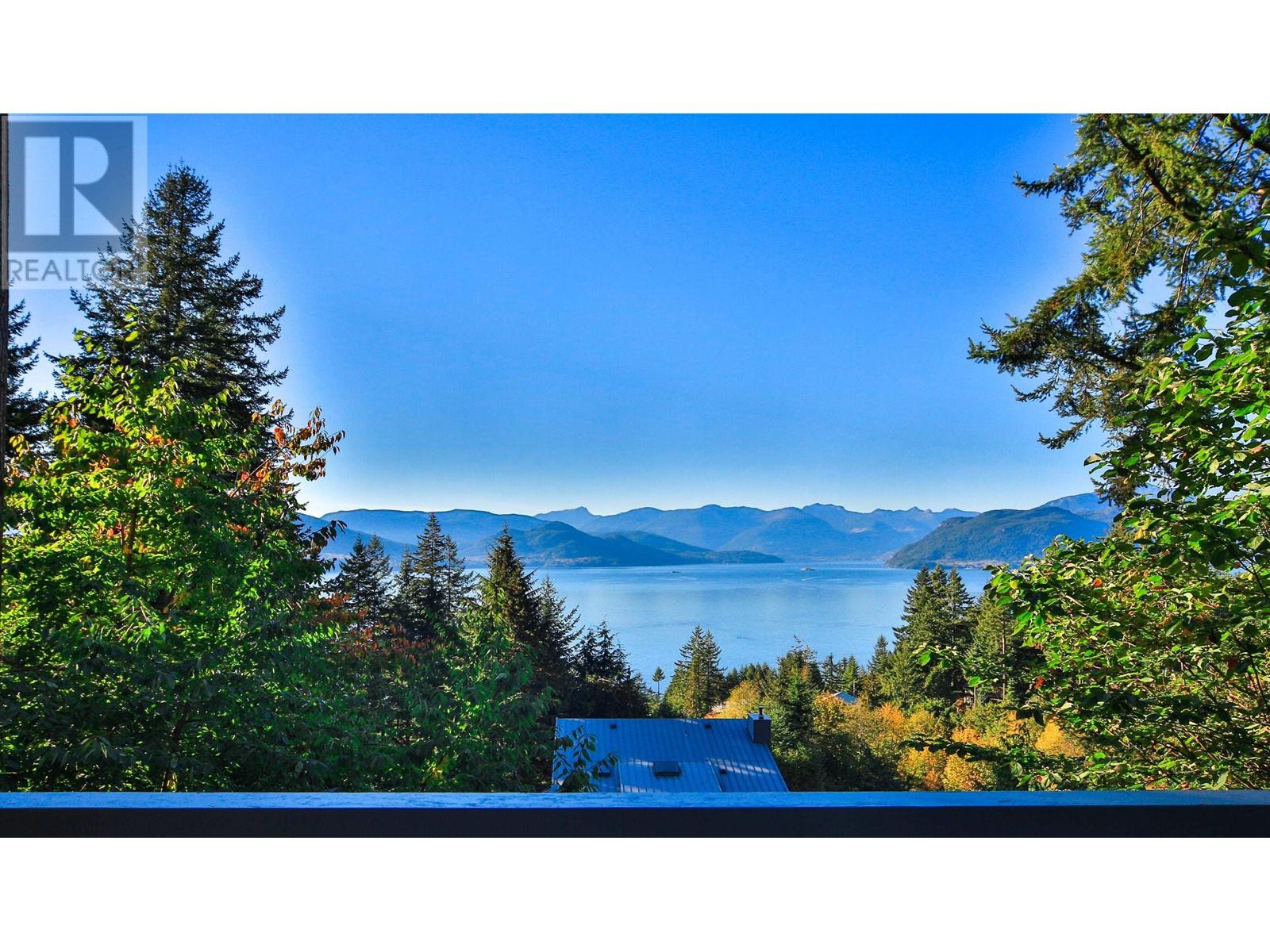 170 Highview Place, Lions Bay, British Columbia  V0N 2E0 - Photo 1 - R2938283