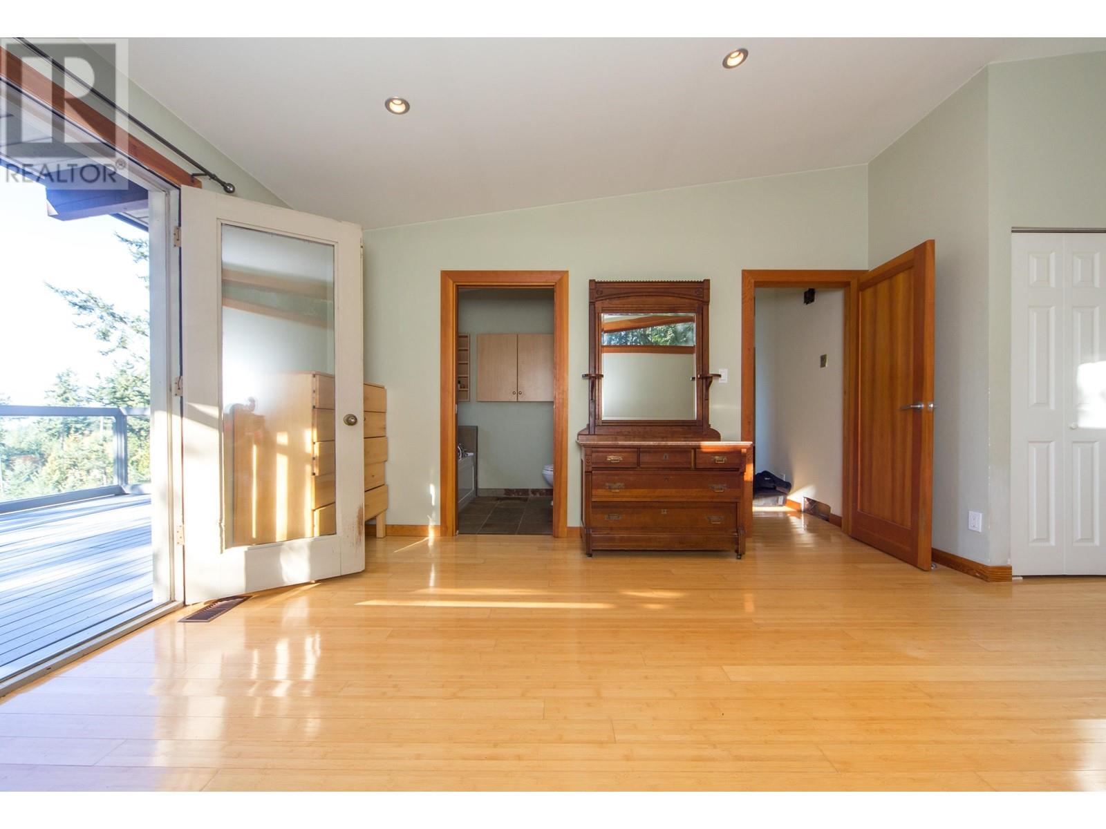 170 Highview Place, Lions Bay, British Columbia  V0N 2E0 - Photo 16 - R2938283
