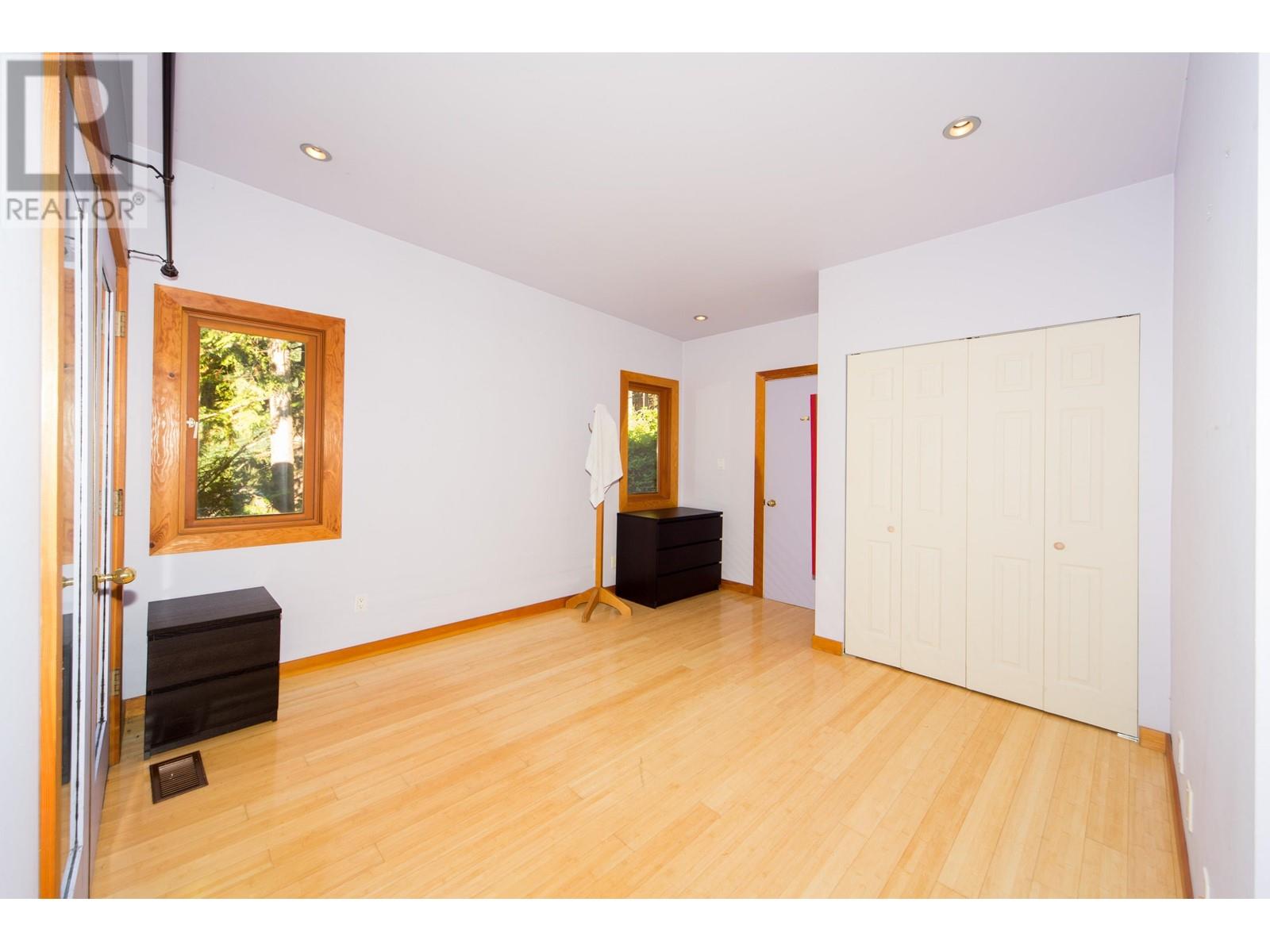 170 Highview Place, Lions Bay, British Columbia  V0N 2E0 - Photo 21 - R2938283