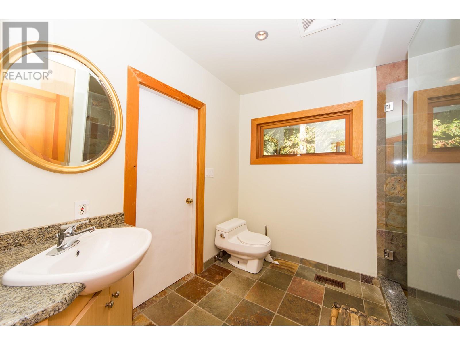 170 Highview Place, Lions Bay, British Columbia  V0N 2E0 - Photo 23 - R2938283
