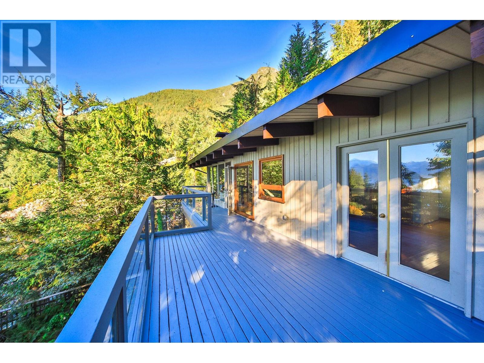 170 Highview Place, Lions Bay, British Columbia  V0N 2E0 - Photo 7 - R2938283