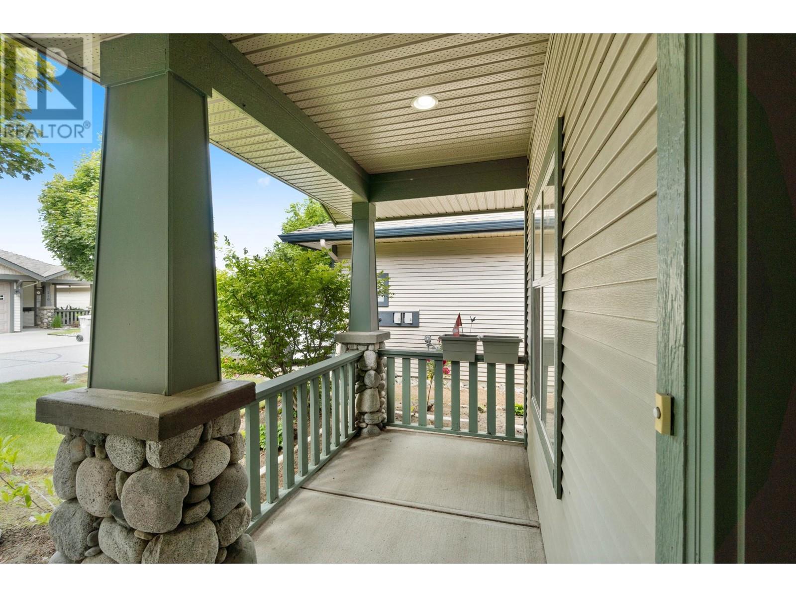 217 Sagewood Drive, Kamloops, British Columbia  V2H 1R1 - Photo 5 - 181475