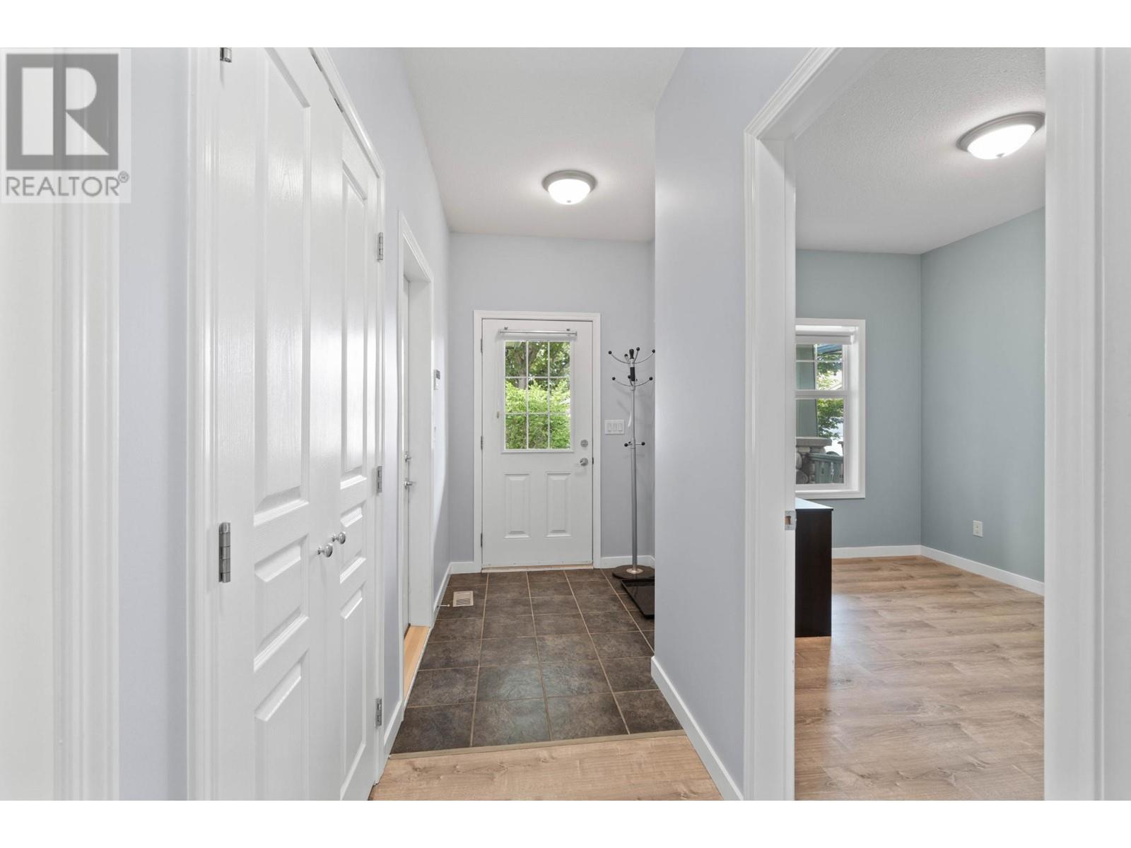 217 Sagewood Drive, Kamloops, British Columbia  V2H 1R1 - Photo 6 - 181475