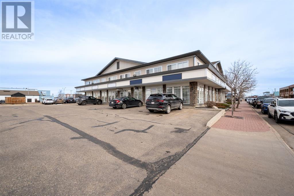 Property at 102, 103, & 106, 10126 97 Avenue image 2