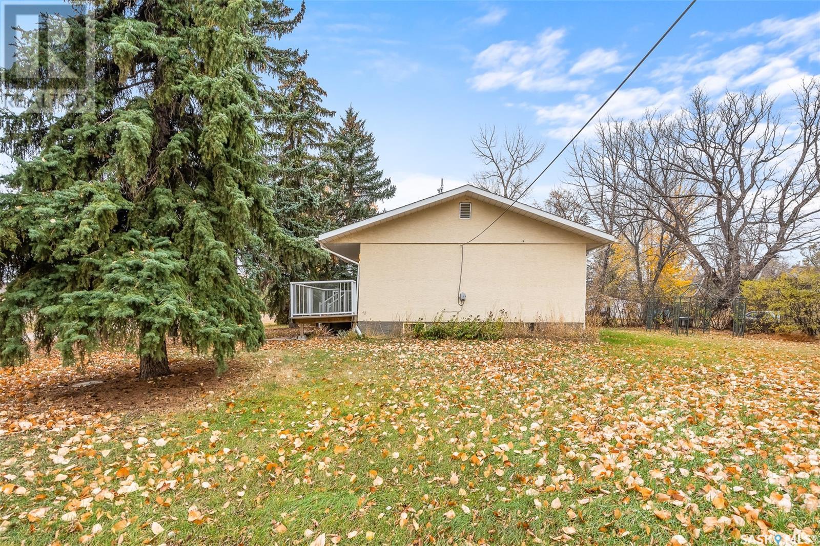 124 2nd Avenue, Mortlach, Saskatchewan  S0H 3E0 - Photo 28 - SK986754