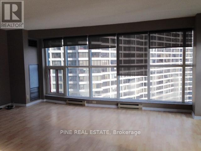 3207 - 77 Harbour Square, Toronto, Ontario  M5J 2S2 - Photo 13 - C9508263