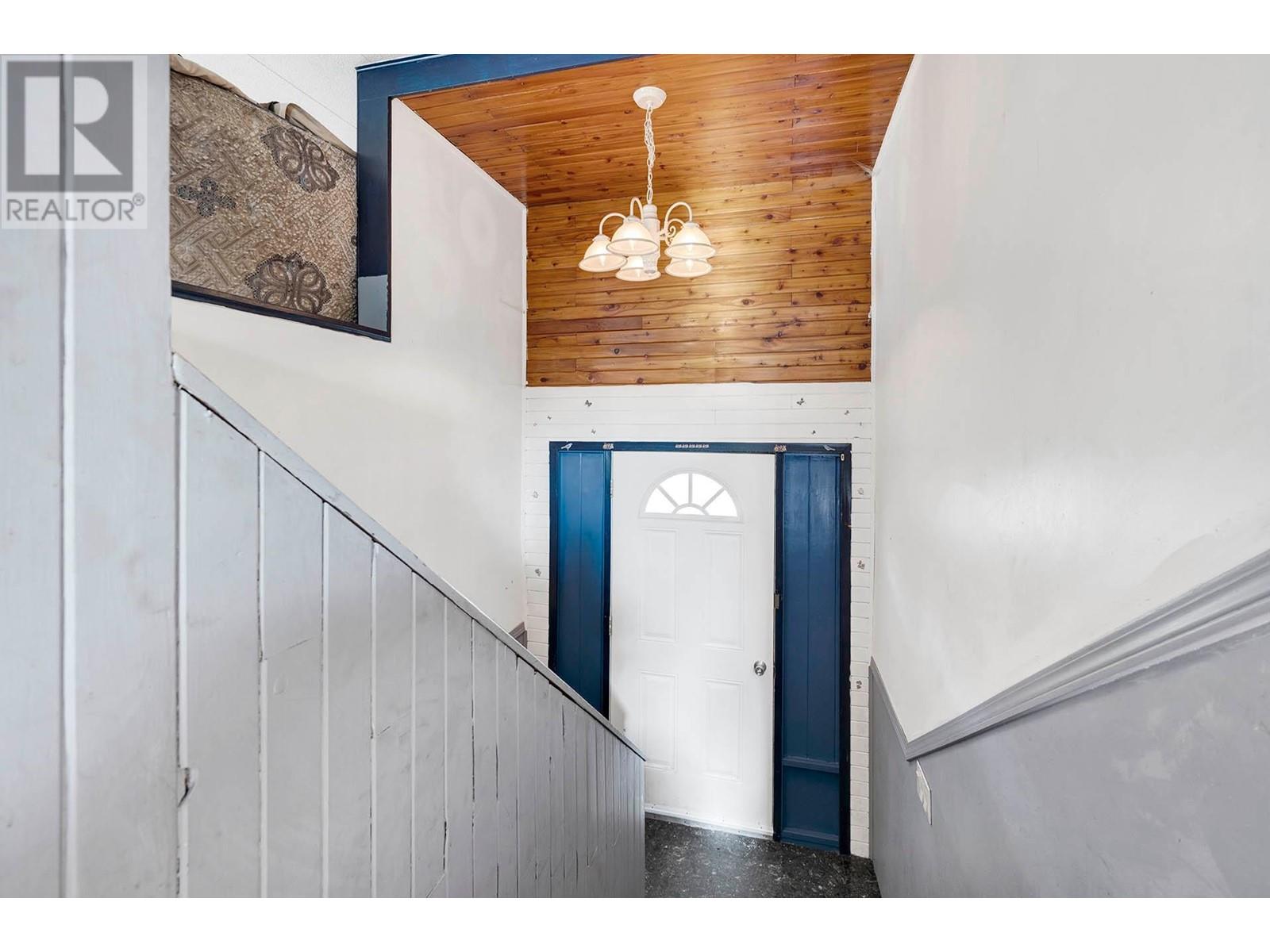 615 Harrington Rd, Kamloops, British Columbia  V2B 6T6 - Photo 3 - 181470
