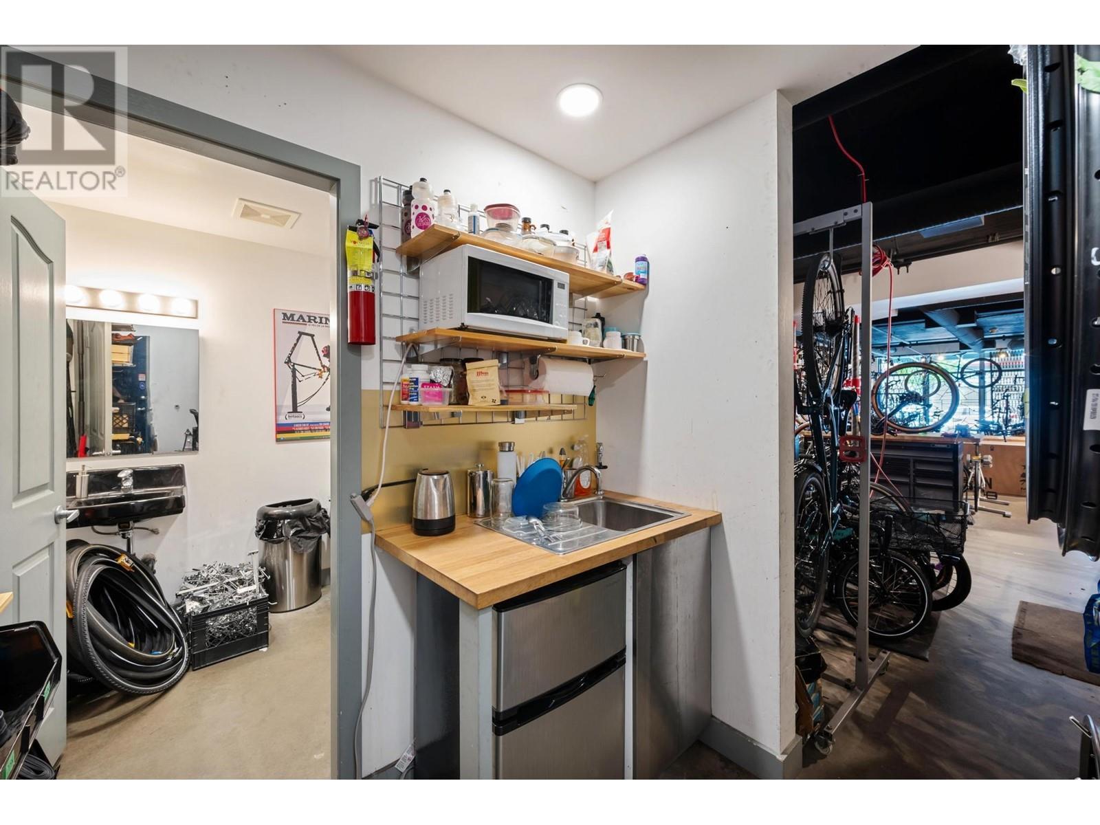 3469 Commercial Street, Vancouver, British Columbia  V5N 4E8 - Photo 4 - C8063946