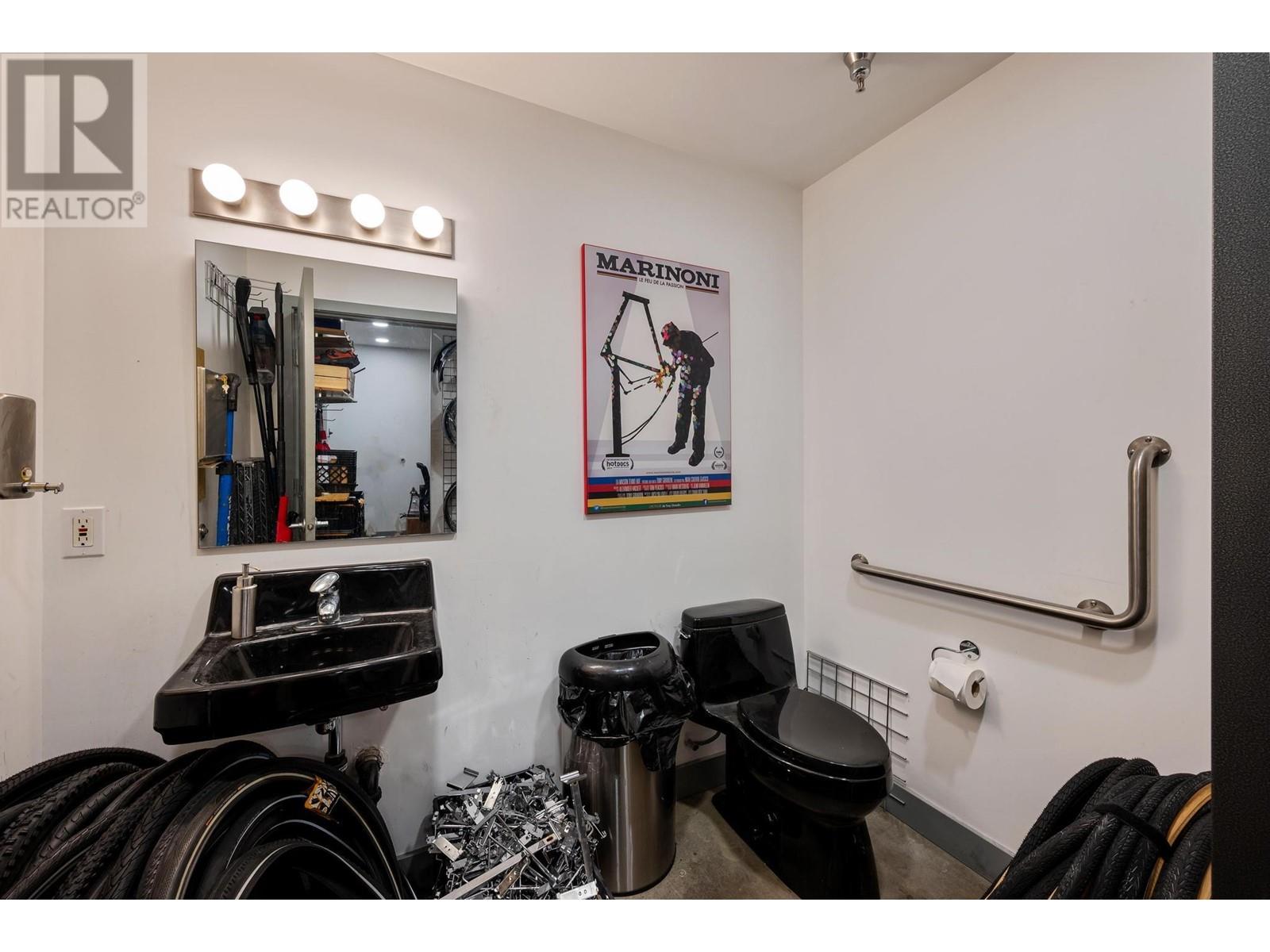 3469 Commercial Street, Vancouver, British Columbia  V5N 4E8 - Photo 5 - C8063946