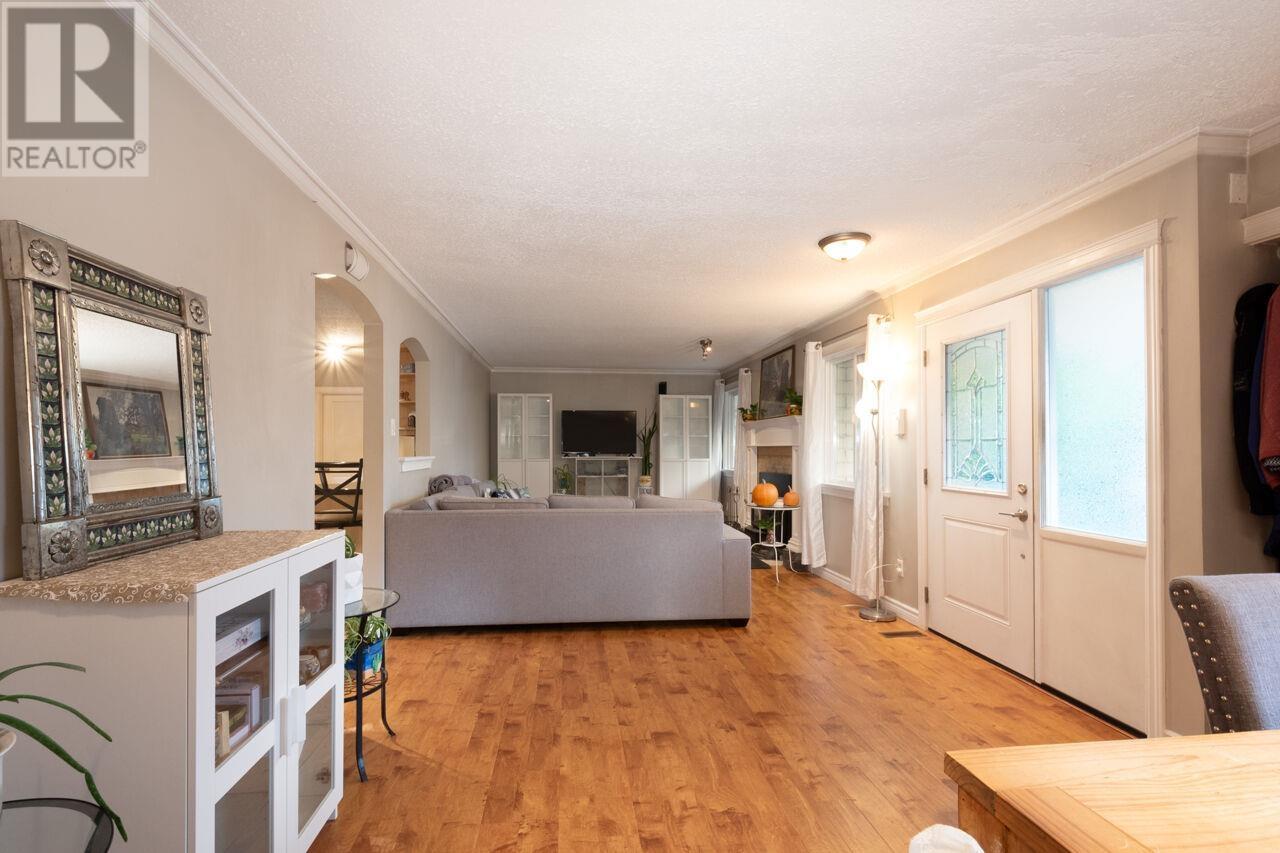 Property at 20899 CAMWOOD AVENUE image 3
