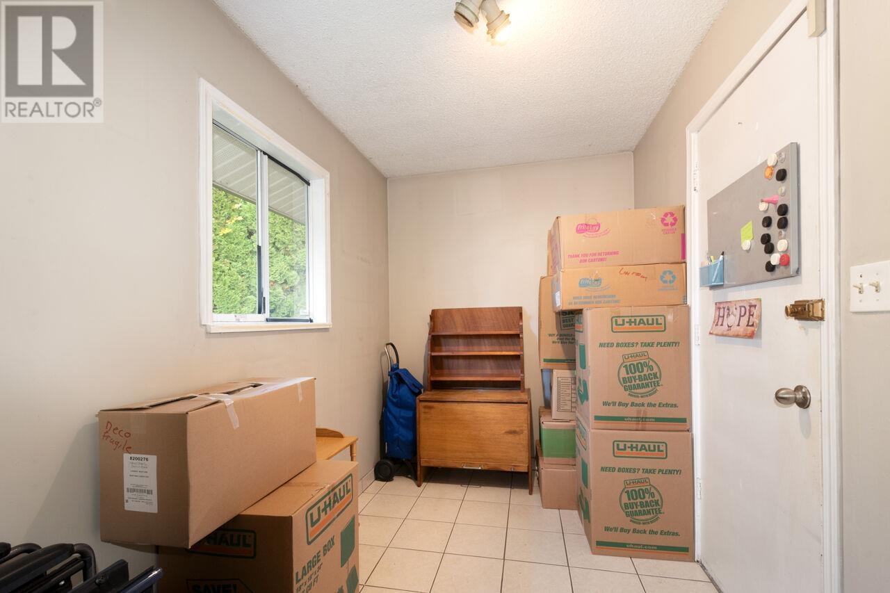 20899 Camwood Avenue, Maple Ridge, British Columbia  V2X 2N9 - Photo 25 - R2938216