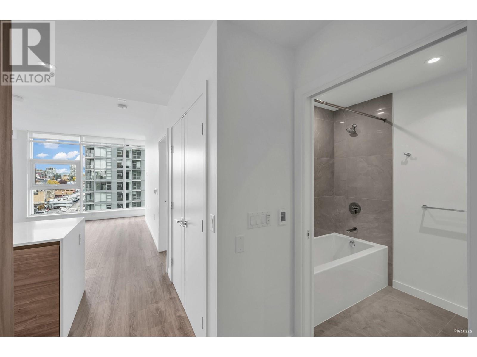 905 680 Quayside Drive, New Westminster, British Columbia  V3M 0P2 - Photo 16 - R2938253