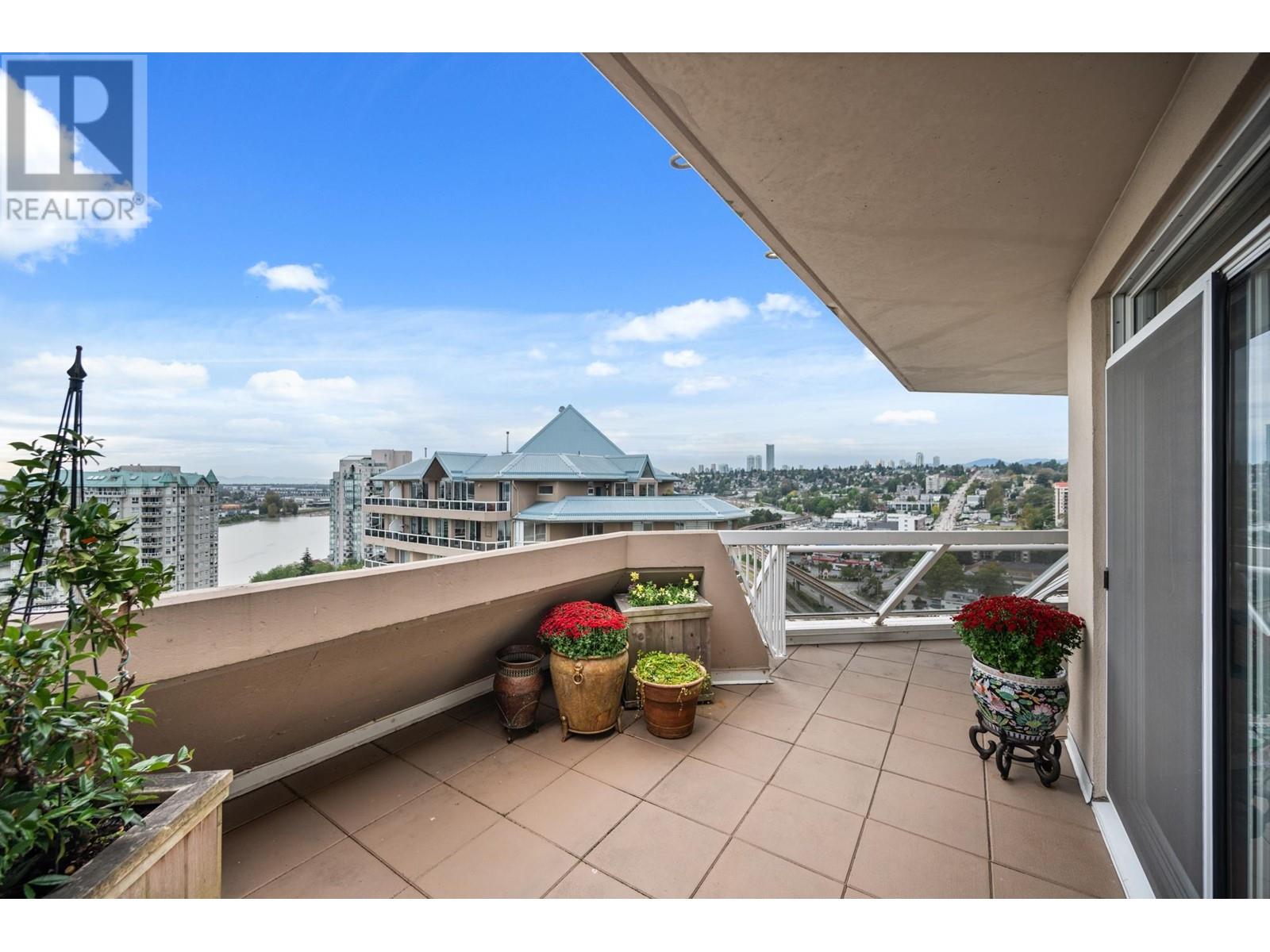 2002 1185 Quayside Drive, New Westminster, British Columbia  V3M 6T8 - Photo 13 - R2938381