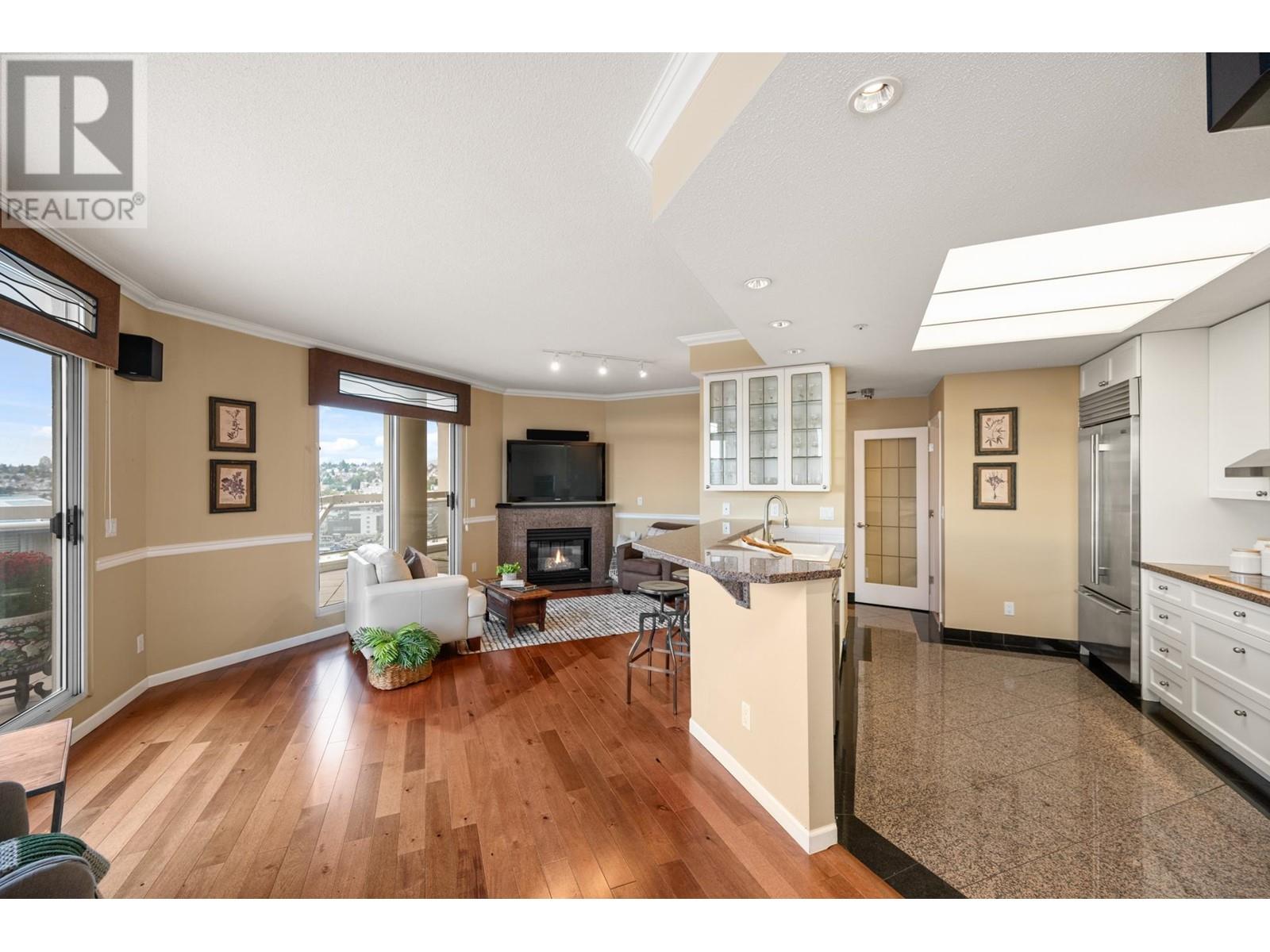 2002 1185 Quayside Drive, New Westminster, British Columbia  V3M 6T8 - Photo 17 - R2938381